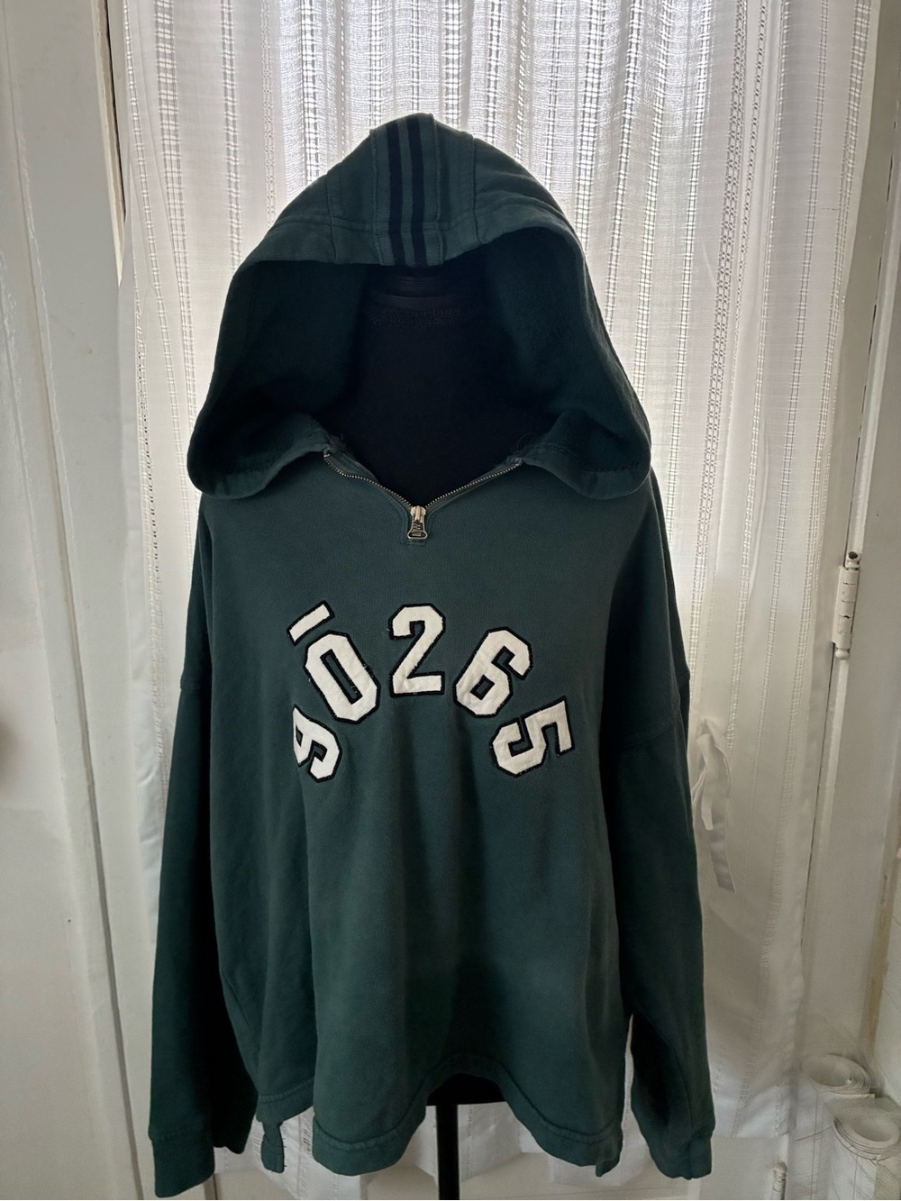 NINEOTWOSIXFIVE Vintage Teal Hoodie with White 90265 Malibu Zip Code NWOT
